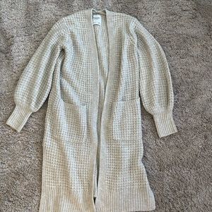 Puff sleeve Abercrombie and Fitch cardigan